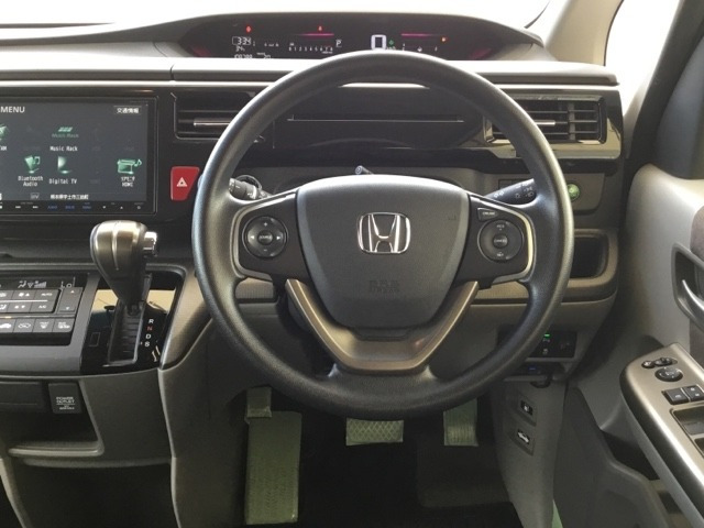 ステップワゴン1.5 G