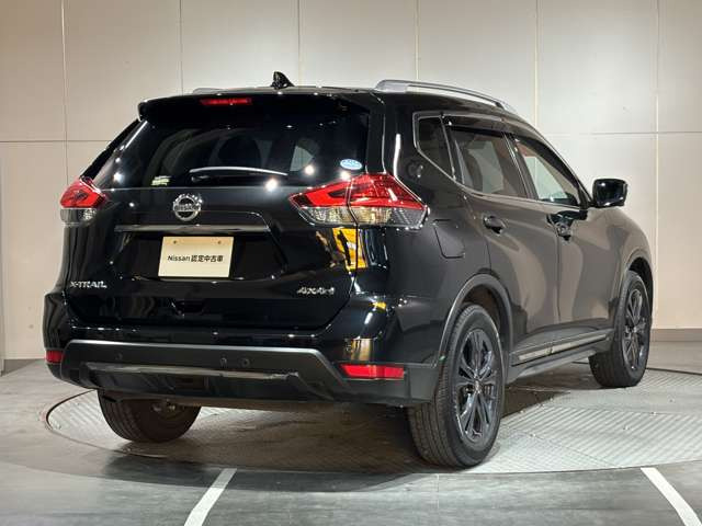 エクストレイル2.0 20Xi レザーエディション 4WD