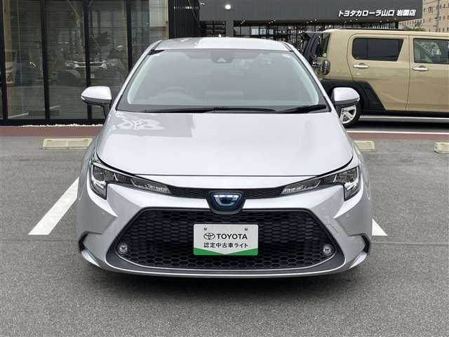 カローラツーリング1.8 ハイブリッド S