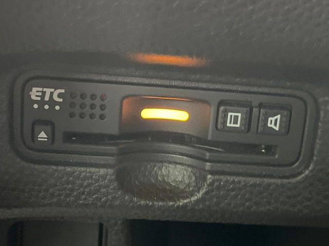【ETC】高速道路の料金所をストレスなく通過!話題のスポットやサービスエリアに多い「スマートIC」利用時は必須のアイテムです。当店でセットアップを実施、ご納車当日からすぐにご利用いただけます!