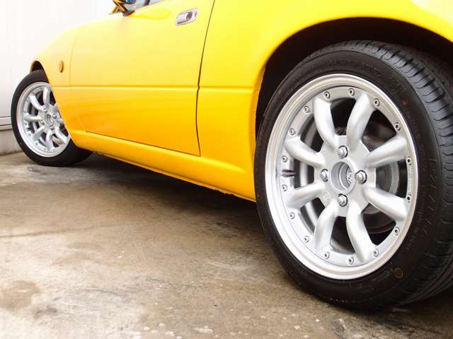 サンバーストイエロー外装色/5MT/ストラーダHDD地デジナビ/Bluetooth/RG車高調/ワタナベ15AW2ピース/タイヤ8〜9分山/R134エアコン/ハードトップ/ソフトトップ張替え済