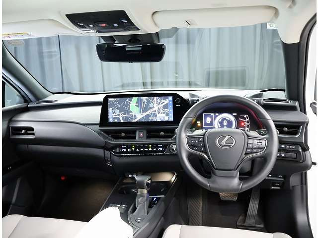 UX250h バージョンC 4WD