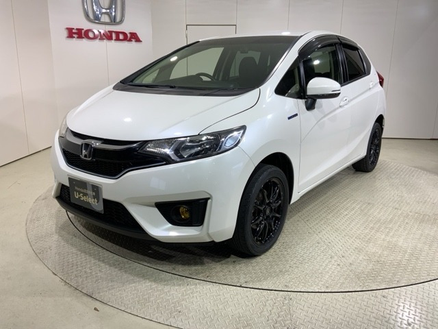 フィット1.5 ハイブリッド Fパッケージ 4WD