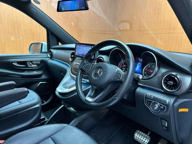 VクラスV220d アバンギャルド ロング AMGライン
