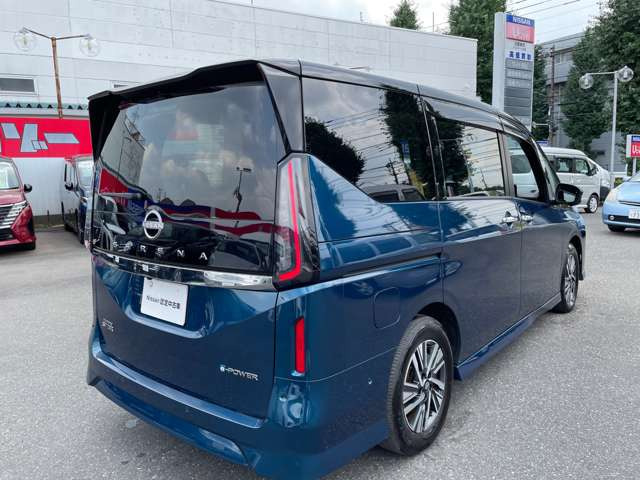 セレナ1.4 e-POWER ハイウェイスターV