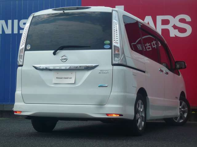 セレナ2.0 ハイウェイスター S-HYBRID Vセレクション