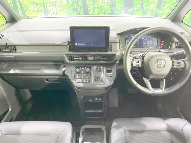 ステップワゴン2.0 e:HEV スパーダ