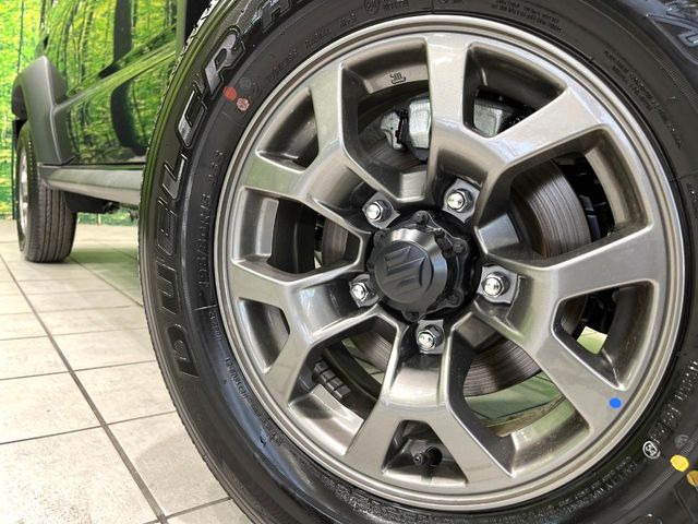 �y����15�C���`�A���~�z�C�[���z�O�ςɃ}�b�`���������A���~�z�C�[���𑕒����Ă���܂��B�e��ЊO�A���~�z�C�[����A�X�^�b�h���X�^�C�����戵�����Ă���܂��B���񂲑��k����������