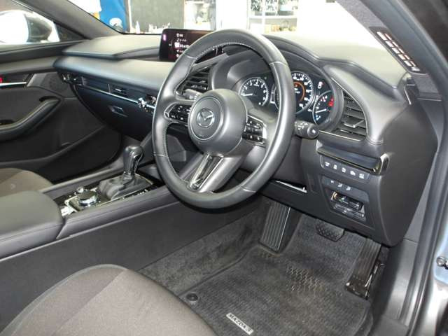MAZDA3ファストバック2.0 20S ツーリング
