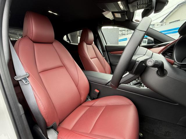 MAZDA3ファストバック1.8 XD ドライブ エディション 4WD