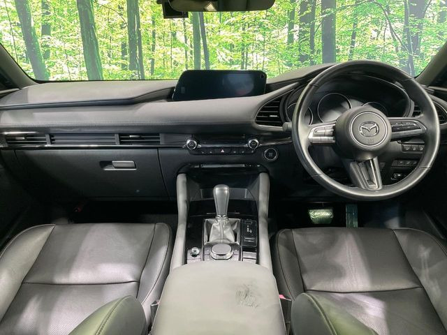 MAZDA3ファストバック2.0 20S Lパッケージ