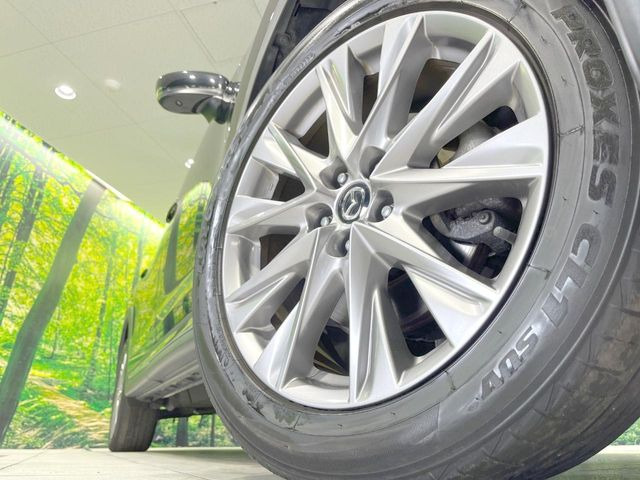 �y����19�C���`�A���~�z�C�[���z�O�ςɃ}�b�`���������A���~�z�C�[���𑕒����Ă���܂��B�e��ЊO�A���~�z�C�[����A�X�^�b�h���X�^�C�����戵�����Ă���܂��B���񂲑��k����������