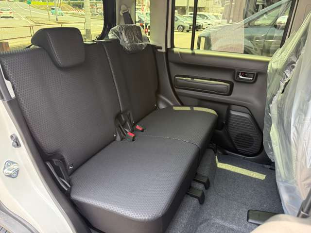 販売車両の納車前整備をしっかりと実施いたします!!お客さまに安心・満足をご提供いたします!!