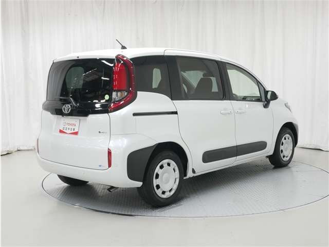 シエンタハイブリッド 1.5 G E-Four 4WD