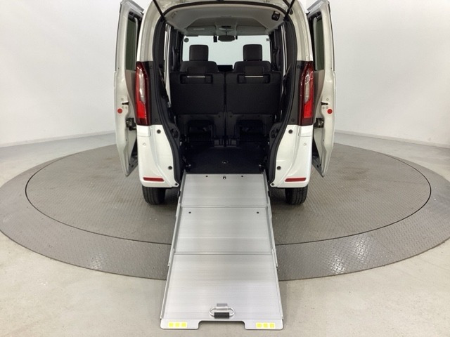 N-BOXスロープ 4WD