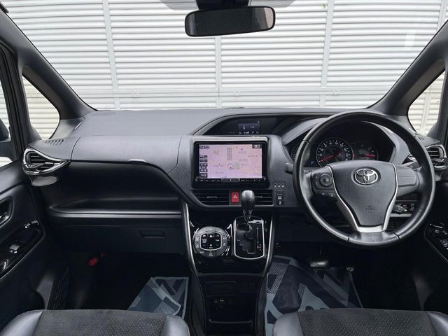 ヴォクシー2.0 ZS 煌III