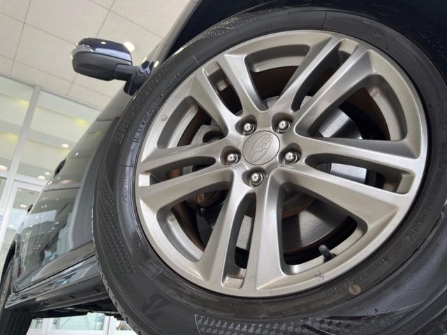 �y����16�C���`�A���~�z�C�[���z�O�ςɃ}�b�`���������A���~�z�C�[���𑕒����Ă���܂��B�e��ЊO�A���~�z�C�[����A�X�^�b�h���X�^�C�����戵�����Ă���܂��B���񂲑��k����������