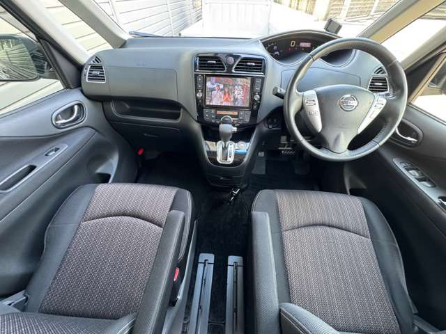 セレナ2.0 ハイウェイスター Vセレクション+Safety II S-HYBRID