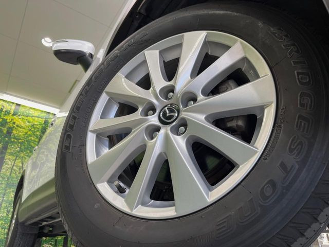 �y����17�C���`�A���~�z�C�[���z�O�ςɃ}�b�`���������A���~�z�C�[���𑕒����Ă���܂��B�e��ЊO�A���~�z�C�[����A�X�^�b�h���X�^�C�����戵�����Ă���܂��B���񂲑��k����������
