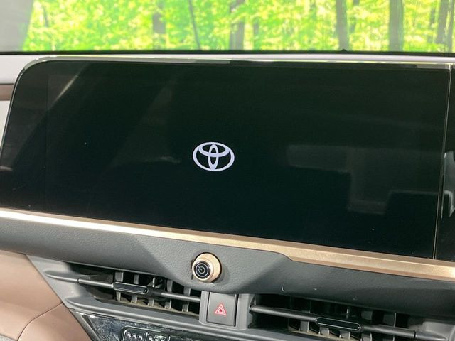 クラウンクロスオーバー2.5 G アドバンスト レザー パッケージ E-Four 4WD