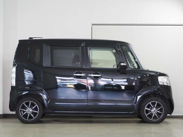 軽マートの車は全車安心の保証付!!自信があるのでできるんです♪整備工場、板金工場、完備♪