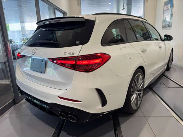 CクラスワゴンAMG C43 4マチック (BSG搭載モデル) 4WD