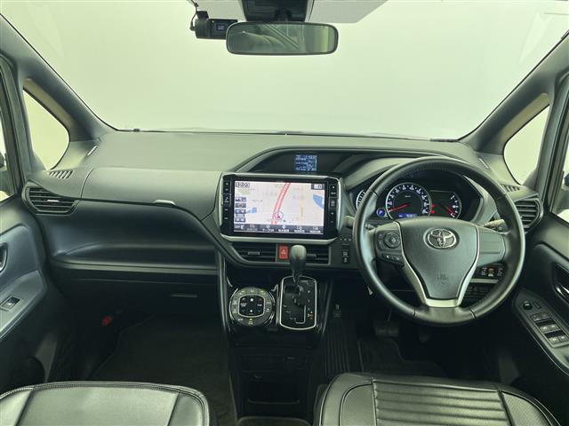 ヴォクシー2.0 ZS