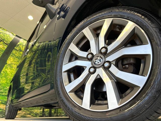 �y����15�C���`�A���~�z�C�[���z�O�ςɃ}�b�`���������A���~�z�C�[���𑕒����Ă���܂��B�e��ЊO�A���~�z�C�[����A�X�^�b�h���X�^�C�����戵�����Ă���܂��B���񂲑��k����������