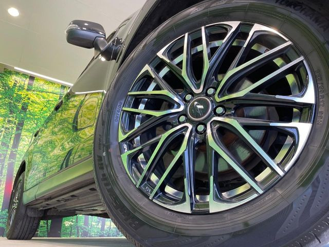 �y17�C���`�A���~�z�C�[���z�O�ςɃ}�b�`�����A���~�z�C�[���𑕒����Ă���܂��B�e��A���~�z�C�[����A�X�^�b�h���X�^�C�����戵�����Ă���܂��B���񂲑��k����������