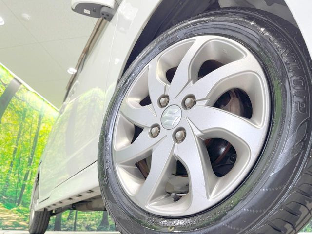 �y����14�C���`�A���~�z�C�[���z�O�ςɃ}�b�`���������A���~�z�C�[���𑕒����Ă���܂��B�e��ЊO�A���~�z�C�[����A�X�^�b�h���X�^�C�����戵�����Ă���܂��B���񂲑��k����������