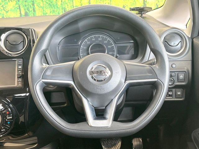 �y�X�G�[�h�X�e�A�����O�z����ɂ����f�ނ��̗p����A�O���b�v���\�ɗD�ꂽ�X�e�A�����O�ł��B�n���h�����O���̑��쐫�����サ�A���S�E���S�ȑ��s�ɍv�����܂��B���������ӂ�錩���ڂ������ł��ˁ�