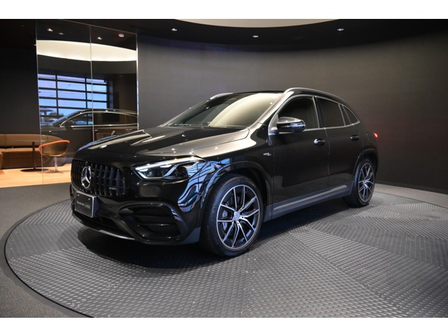 GLAクラスAMG GLA35 4マチック 4WD
