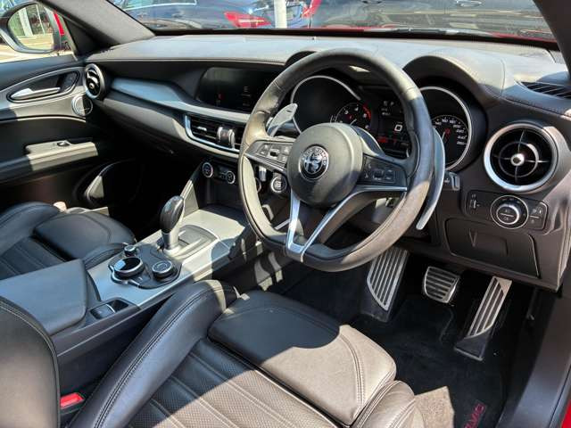 ステルヴィオ2.2 ターボ ディーゼル Q4 4WD