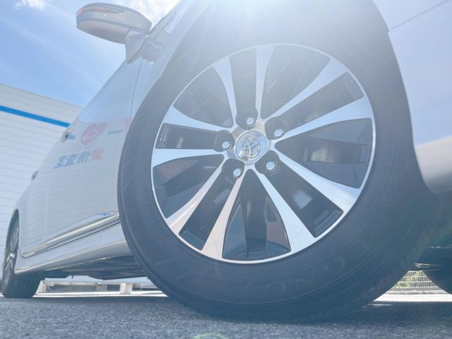�y�����A���~�z�C�[���z�O�ςɃ}�b�`���������A���~�z�C�[���𑕒����Ă���܂��B�e��ЊO�A���~�z�C�[����A�X�^�b�h���X�^�C�����戵�����Ă���܂��B���񂲑��k����������
