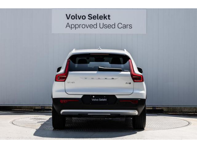 XC40ウルトラ B4 AWD 4WD