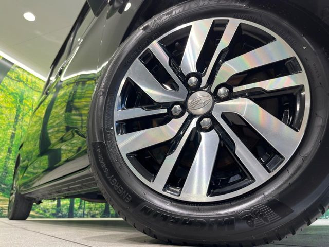 �y����14�C���`�A���~�z�C�[���z�O�ςɃ}�b�`���������A���~�z�C�[���𑕒����Ă���܂��B�e��ЊO�A���~�z�C�[����A�X�^�b�h���X�^�C�����戵�����Ă���܂��B���񂲑��k����������