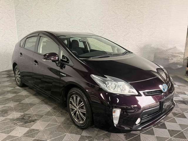 プリウス1.8 S