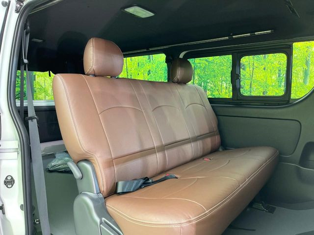 トヨタ ハイエースバン 2.8 スーパーGL ダークプライムII ロング