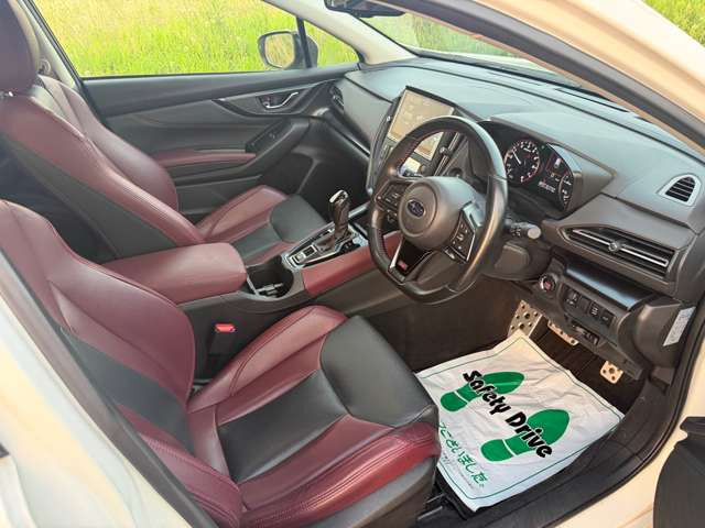 レヴォーグ1.8 STI スポーツ 4WD