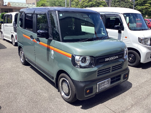 N-BOXジョイ 2トーン
