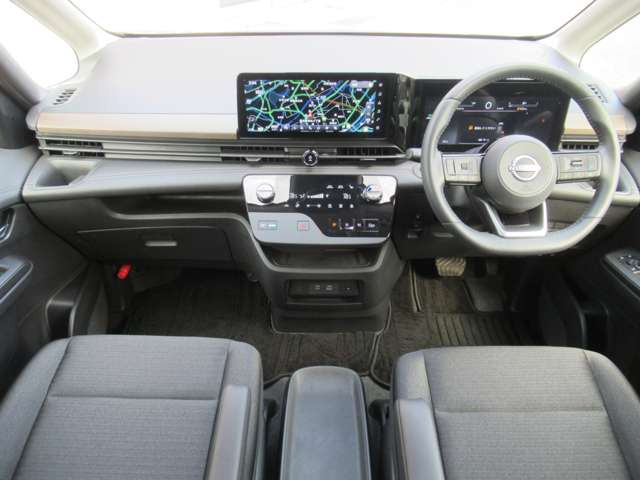 セレナ1.4 e-POWER ハイウェイスターV