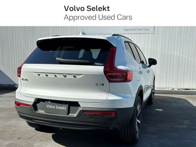 XC40ウルトラ B4 AWD 4WD