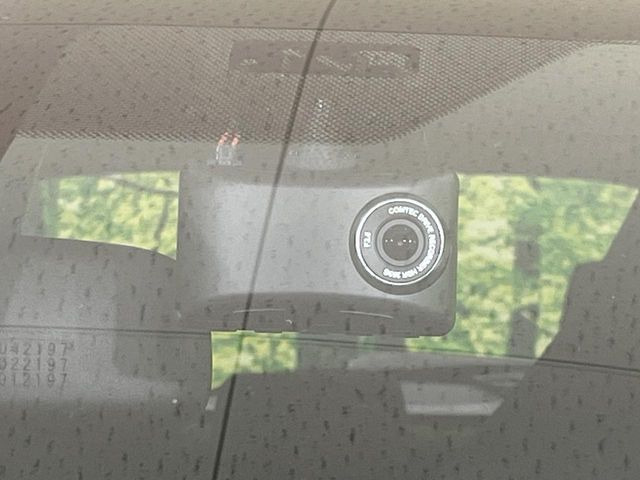 【ドライブレコーダー】ドライブレコーダー装備!走行中はもちろん、あおり運転や事故に遭遇した際、映像で記録し、万一のリスクに備えます。※記録用SDカードはお客様ご自身でご準備いただく必要があります。