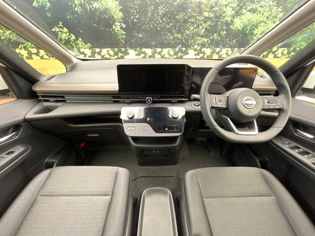 セレナ1.4 e-POWER ハイウェイスターV