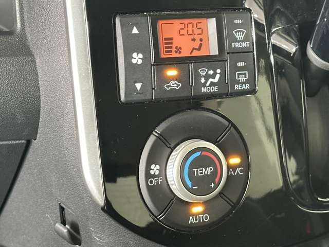 お車の販売だけではなく、お車の買い取りだけもさせていただいております!