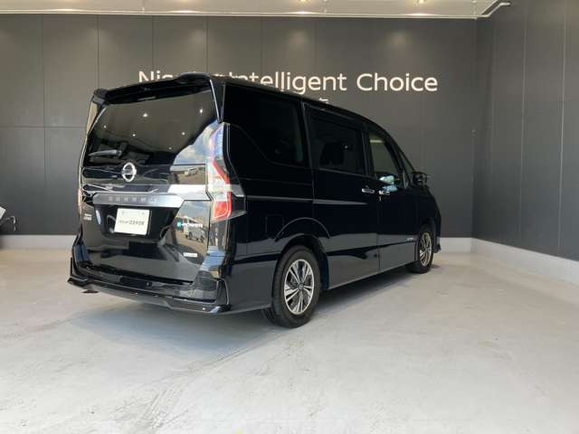 セレナ1.2 e-POWER ハイウェイスターV