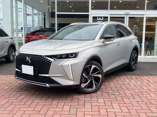 DS7オペラ E-TENSE 4&amp;times;4 パールグレーエディション  4WD