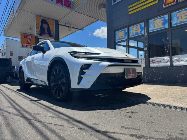 クラウンスポーツ2.5 Z E-Four 4WD