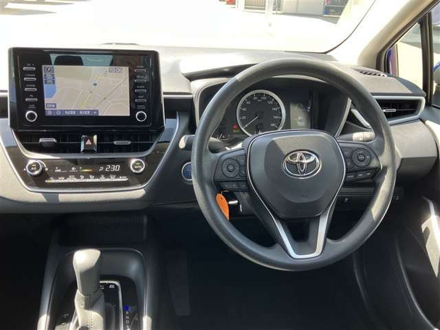 カローラ1.8 ハイブリッド G-X