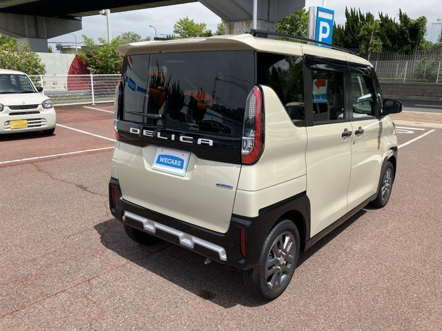 デリカミニT プレミアム 4WD